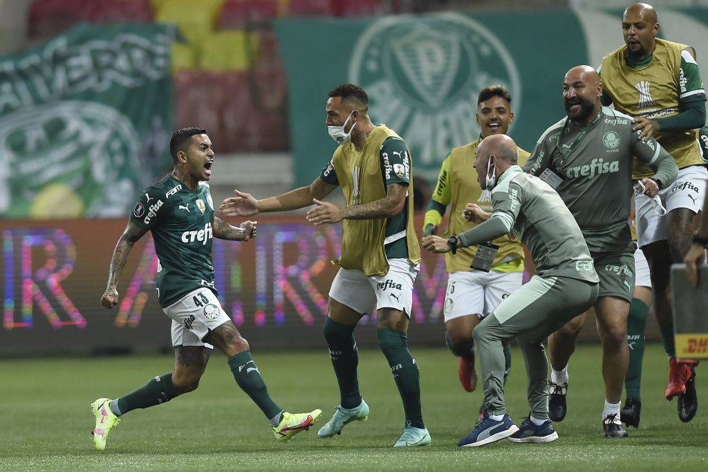 Lee más sobre el artículo Después de golear a Crespo, Palmeiras espera al ganador de esta noche