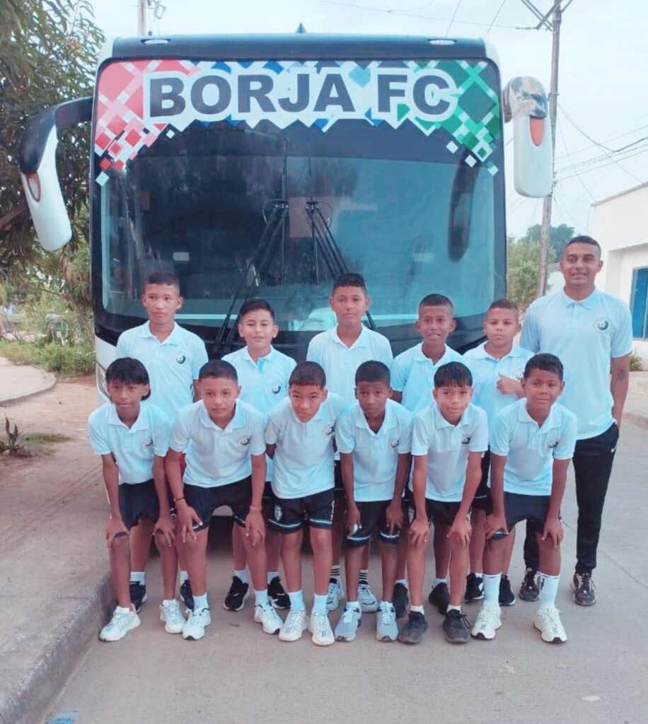 Lee más sobre el artículo Borja y sus pupilos del fútbol